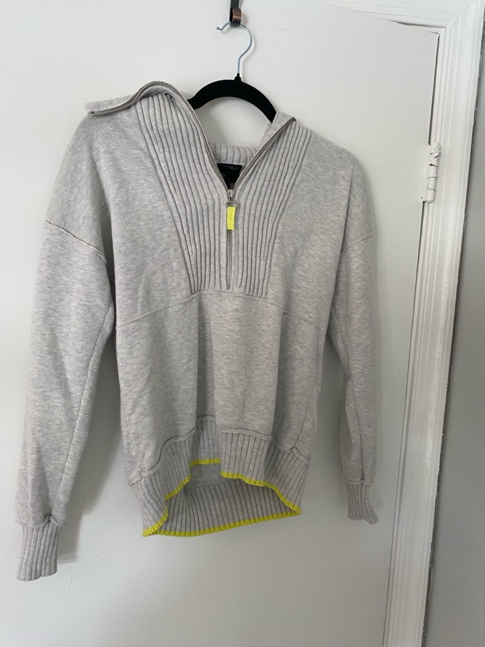 Cynthia Rowley Light Gray V-Neck Sweater with Neon Yellow Trim